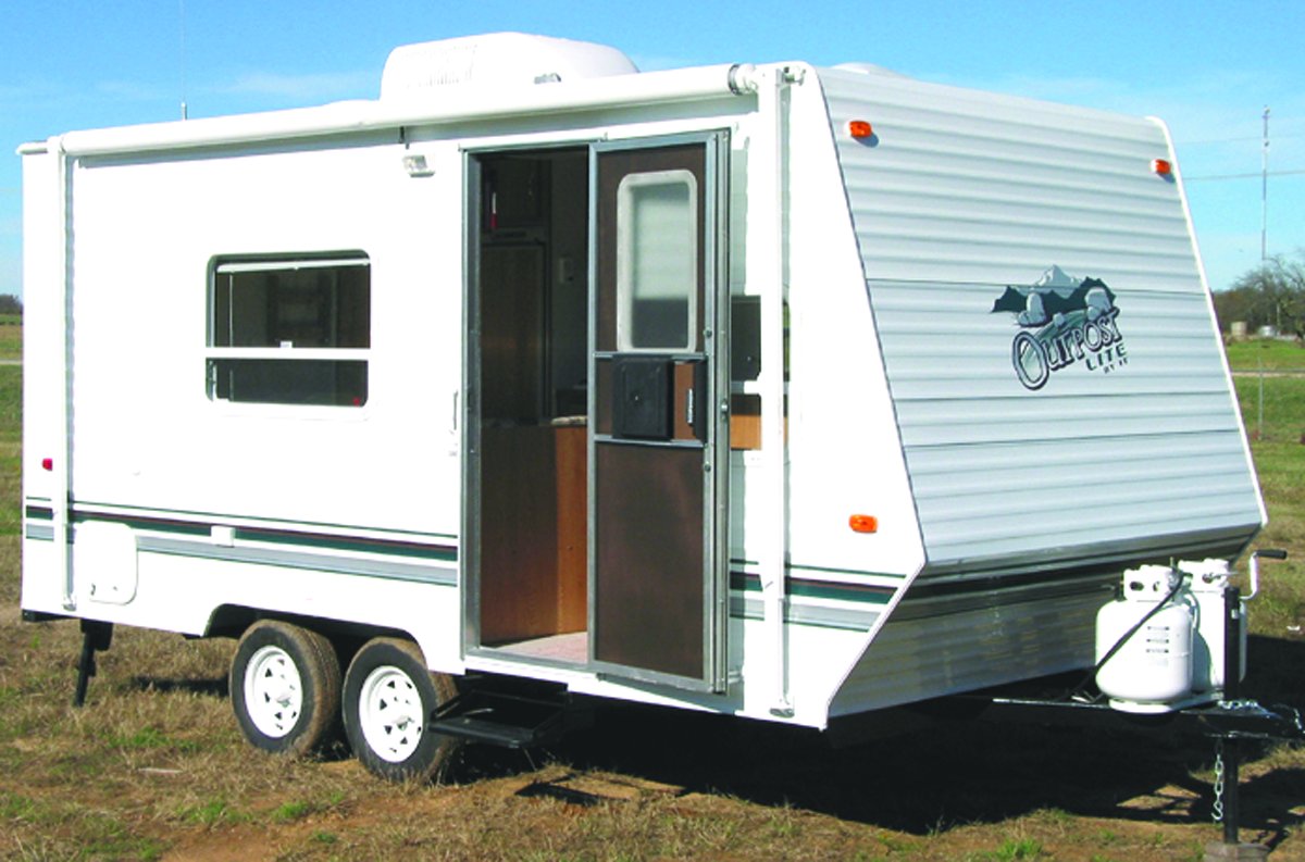Trailer Life RV Buyers Guide. 2009 Travel Trailer Under 4,000 Pounds Allen Camper Outpost Lite 180FB