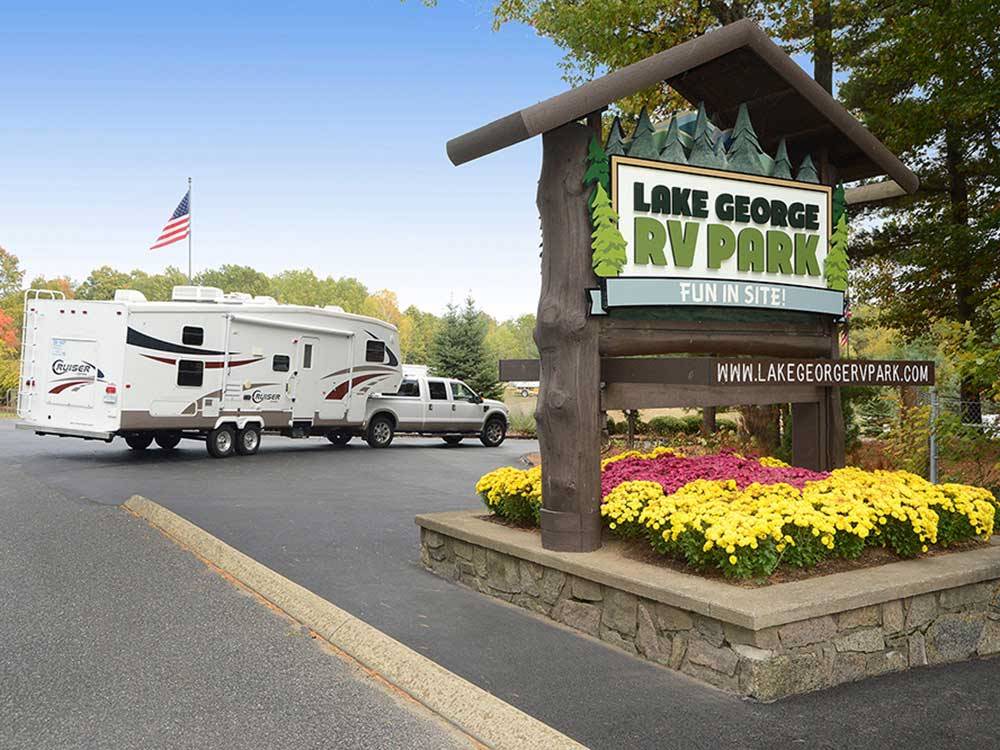 Sign at entrance to the park at LAKE GEORGE RV PARK