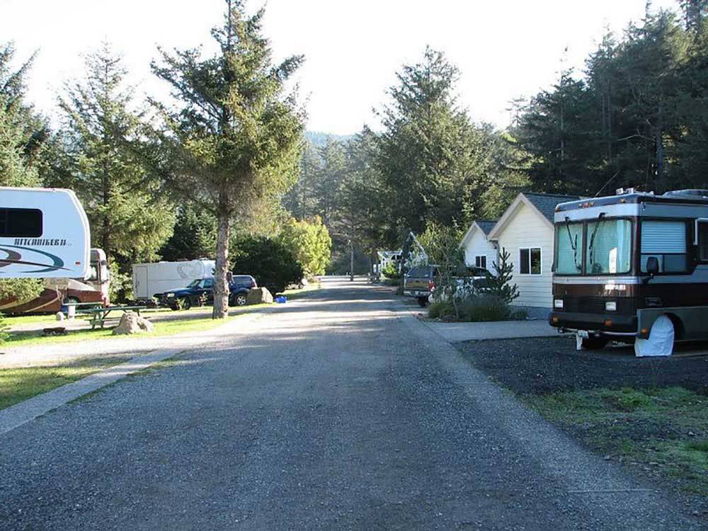 RVs and truck and trailers camping at TURTLE ROCK RV RESORT