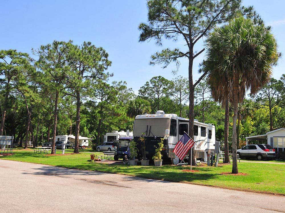 RVs and truck and trailers camping at WINTER GARDEN