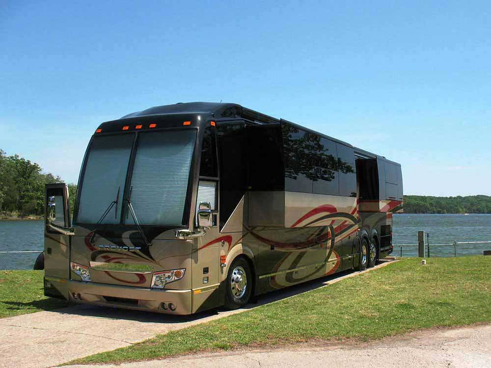 A Class A motorhome parked on-site at NASHVILLE SHORES LAKESIDE RESORT
