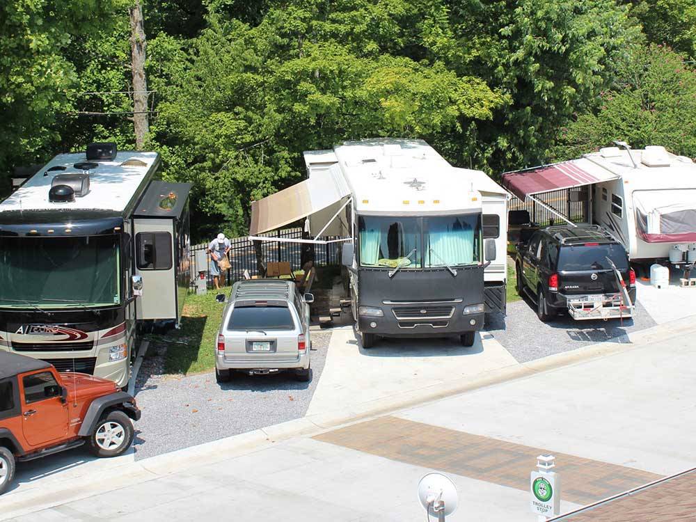 Overhead view of RVs set up onsite at MILL CREEK RV PARK & VACATION RENTALS