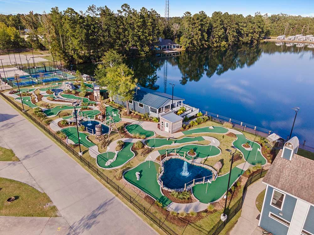 Aerial view of the miniature golf course at SUN OUTDOORS NEW ORLEANS NORTH SHORE