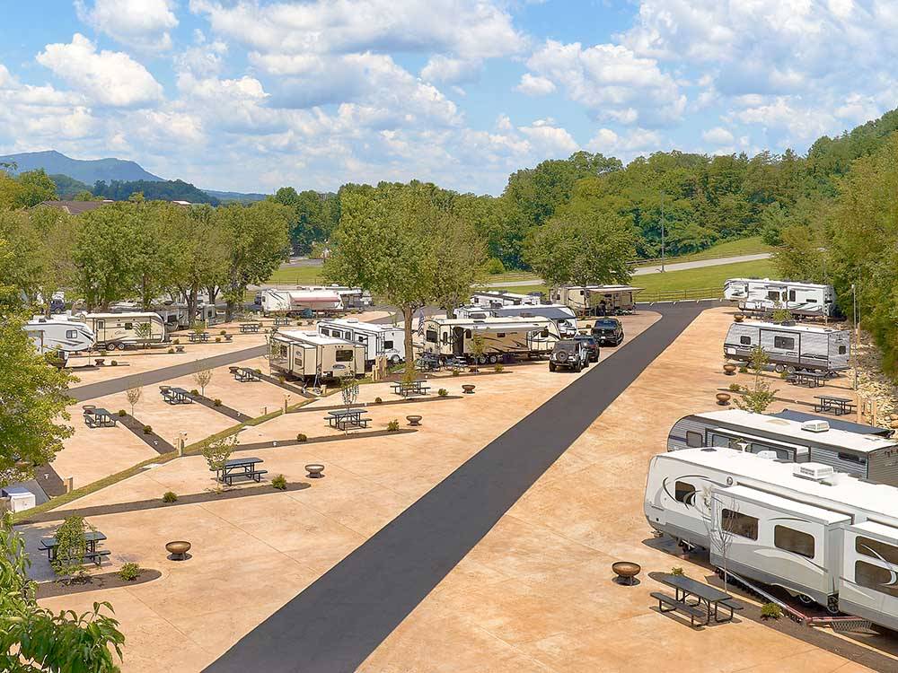An aerial view of the paved RV sites at RIVEREDGE RV PARK & CABIN RENTALS