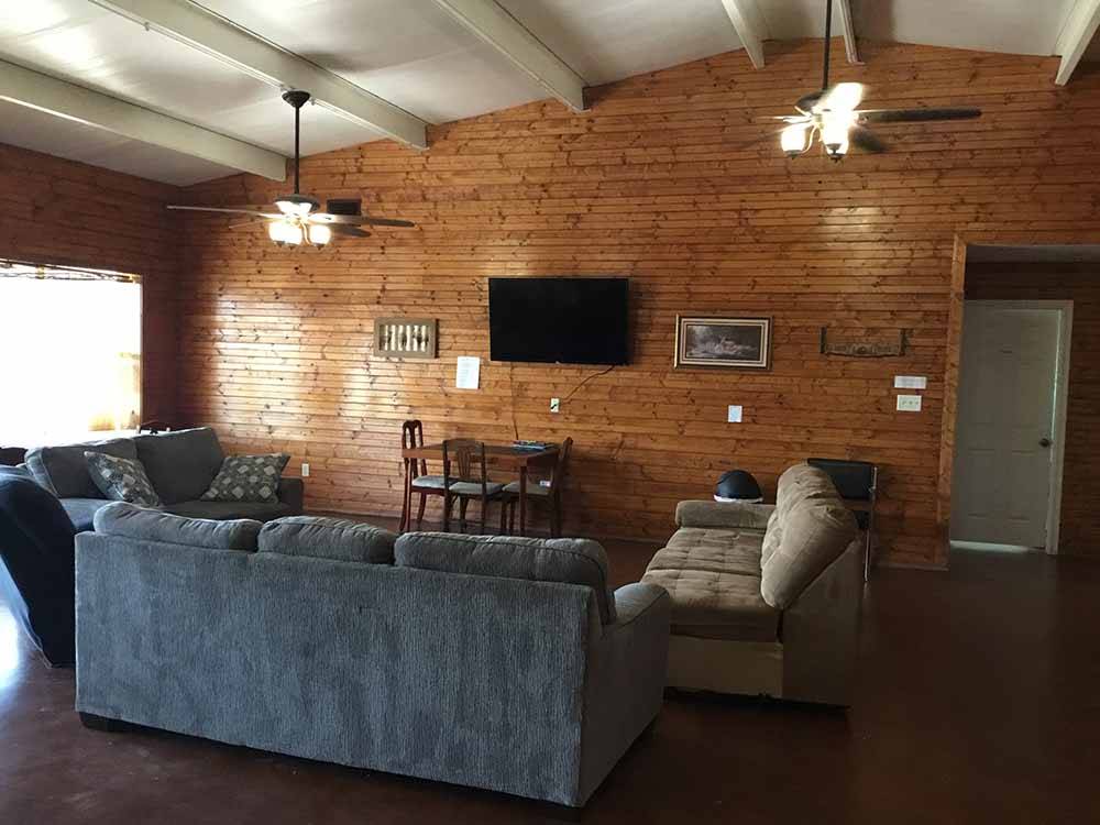 Sitting area with couches at WEST GATE RV PARK
