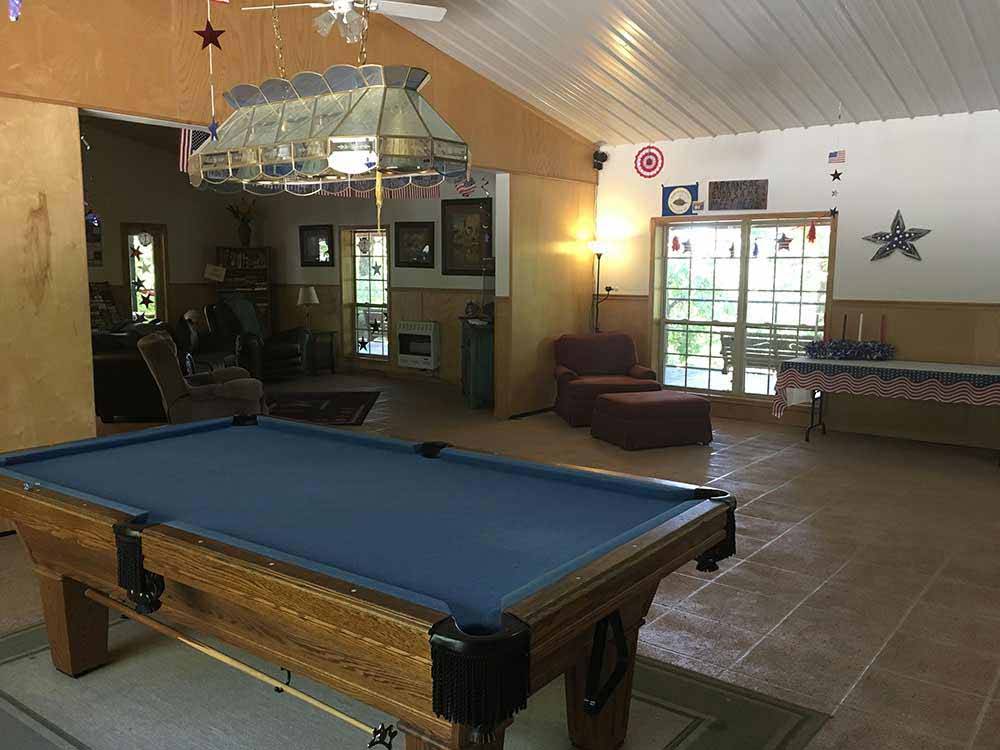 The pool table in the recreation room at CLOUD NINE RV PARK