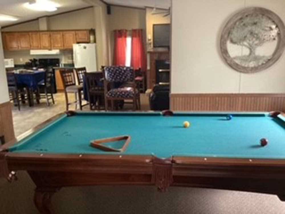 The pool table in the rec room at EAGLE'S LANDING RV PARK
