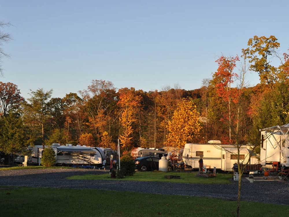 Trailers camping at TWIN GROVE RV RESORT & COTTAGES