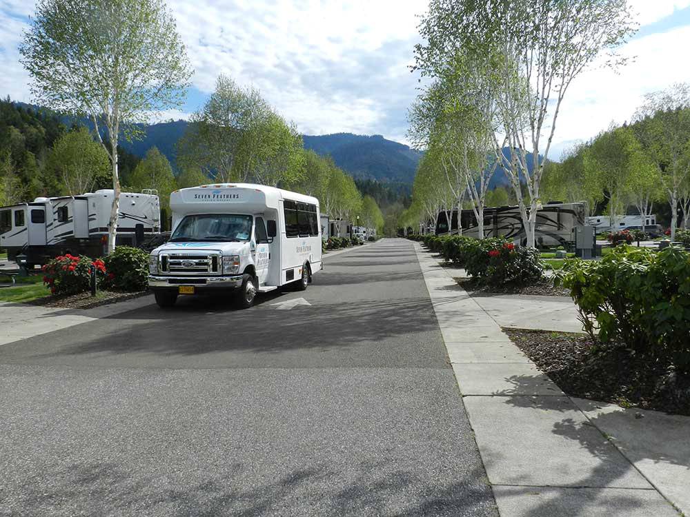 Trailers camping at SEVEN FEATHERS RV RESORT