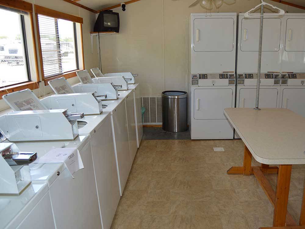 Laundry room with washers and dryers at BENNETT'S RV RANCH