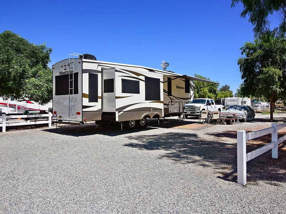 Trailer camping at THOUSAND TRAILS WILDERNESS LAKES RV RESORT
