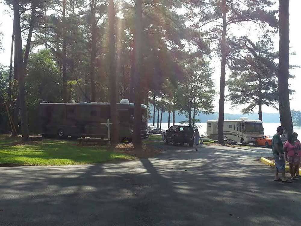Some RV campsites by the water at ALLATOONA LANDING MARINE RESORT