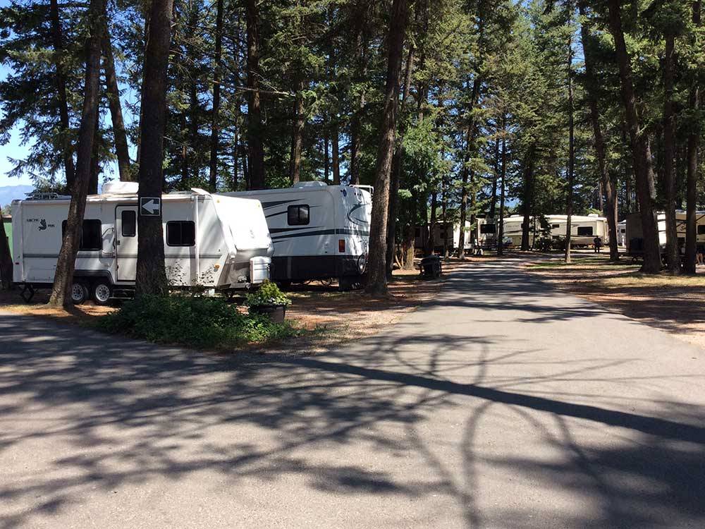 Trailers camping at ROCKY MOUNTAIN 'HI' RV PARK AND CAMPGROUND