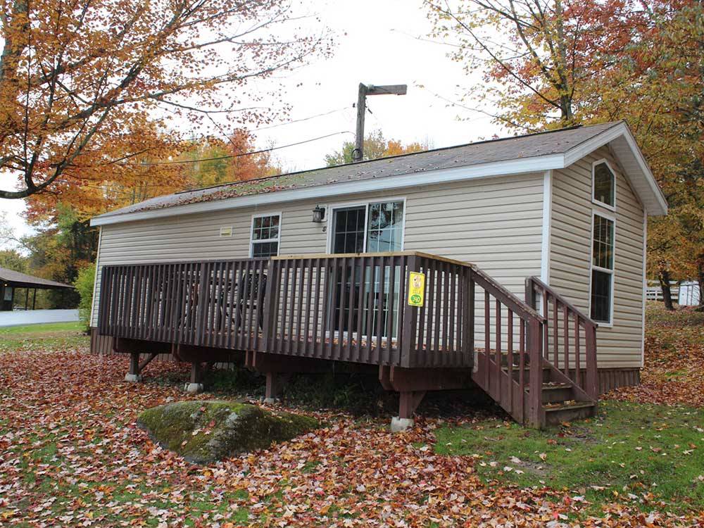 Cabin number 340 with a deck at JELLYSTONE PARK ™ AT BIRCHWOOD ACRES