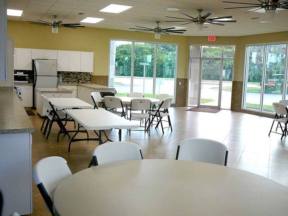 Dining area at FLORIDA PINES MOBILE HOME & RV PARK