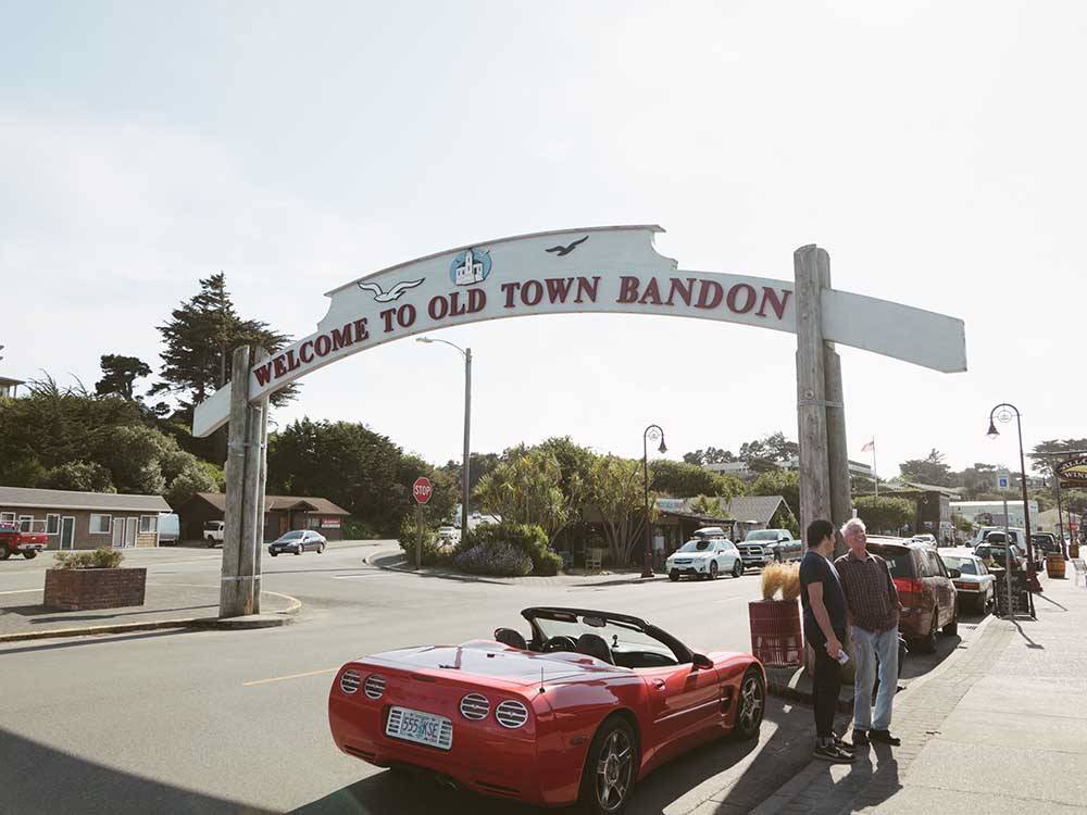 Sign welcoming people to town at BANDON RV PARK