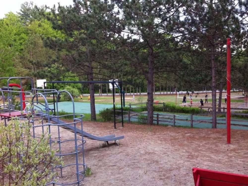 The children's playground at LAKE GEORGE CAMPING VILLAGE