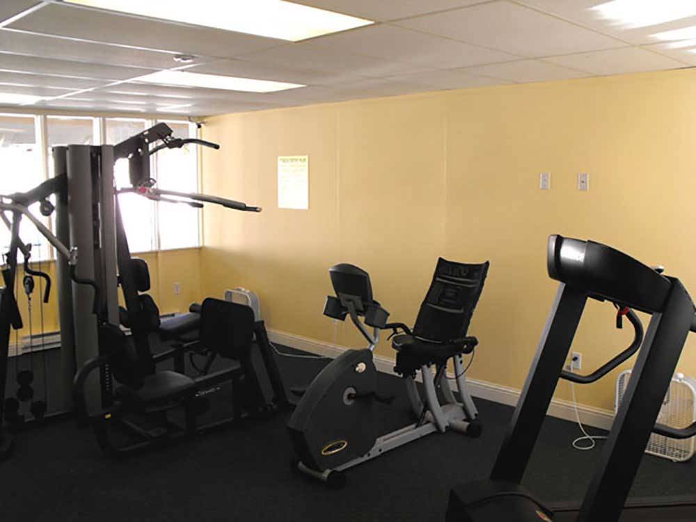 Exercise room at JANTZEN BEACH RV PARK