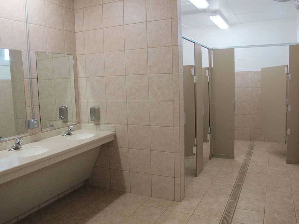 Bathrooms at THE DEPOT TRAVEL PARK