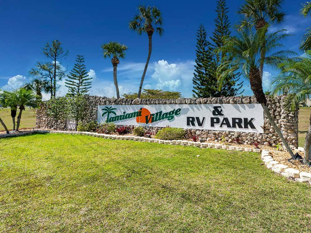 The front entrance sign at TAMIAMI RV PARK