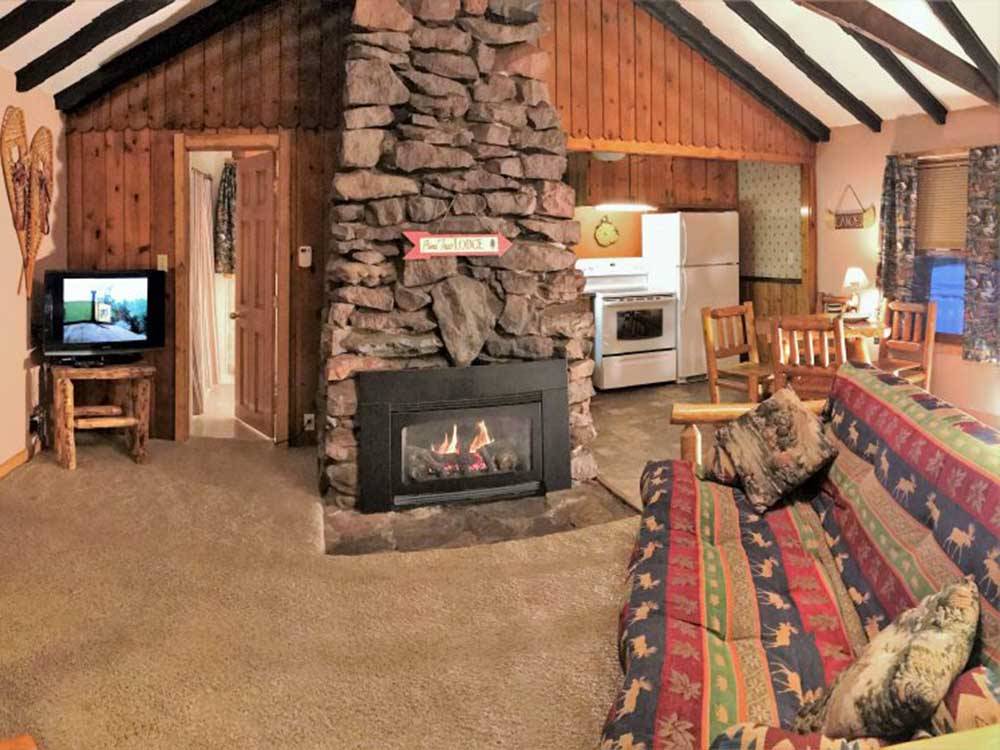 Interior of deluxe two-bedroom cottage at LAKE PARK CAMPGROUND & COTTAGES