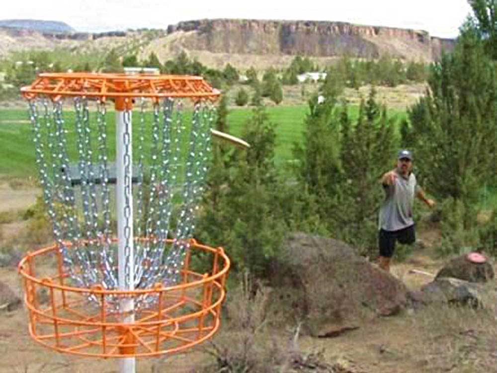 Frisbee golf at CROOKED RIVER RANCH RV PARK