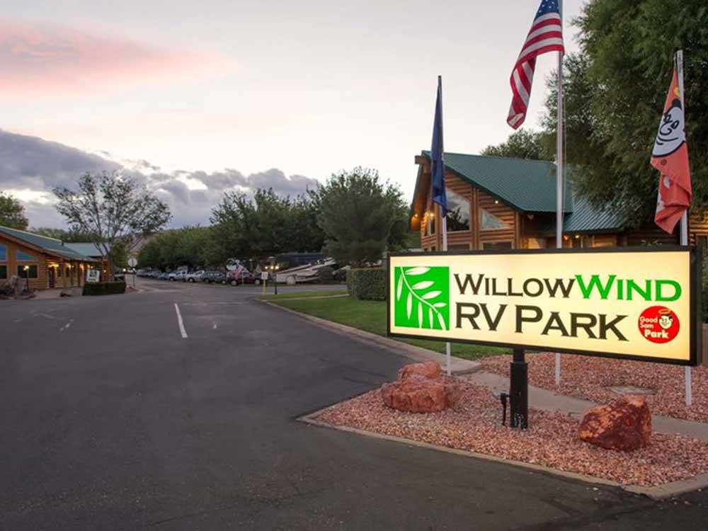 The front entrance building and sign at WILLOWWIND RV PARK