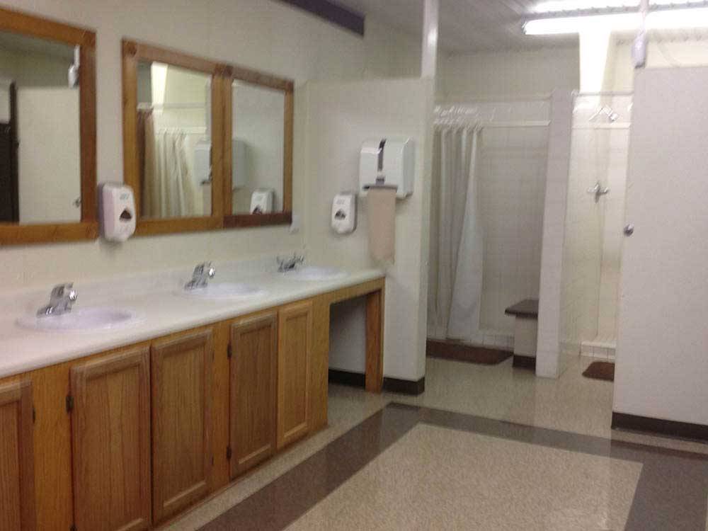 Bathrooms and showers at FORT CHISWELL RV PARK