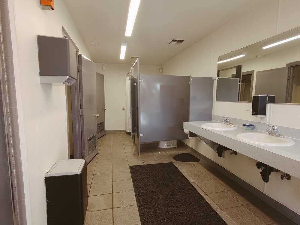The clean bathroom area at VANCOUVER RV PARK