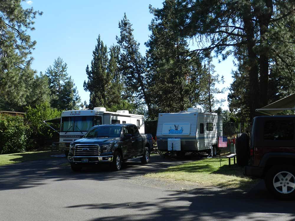 Trailer and RV camping at SCANDIA RV PARK
