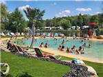 Campers in the swimming pool at CAMPING VALLEE BLEUE RESORT, ENR.199426 - thumbnail