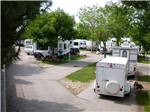 Trailers camping at MOUNTAIN VIEW RV PARK - thumbnail