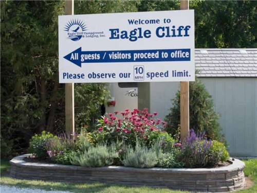 The front entrance sign at EAGLE CLIFF CAMPGROUND & LODGING