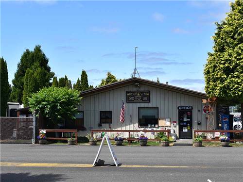 The front registration building at MIDWAY RV PARK