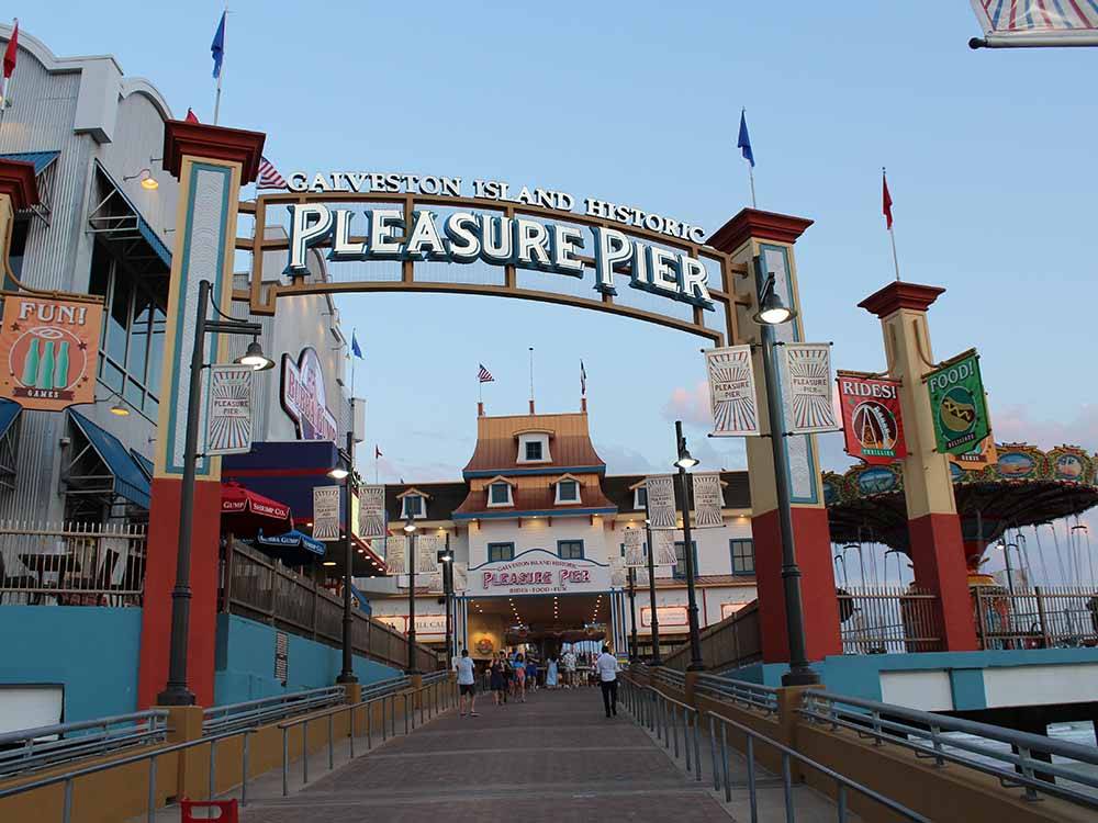 Entrance sign to Pleasure Pier at DELLANERA RV PARK