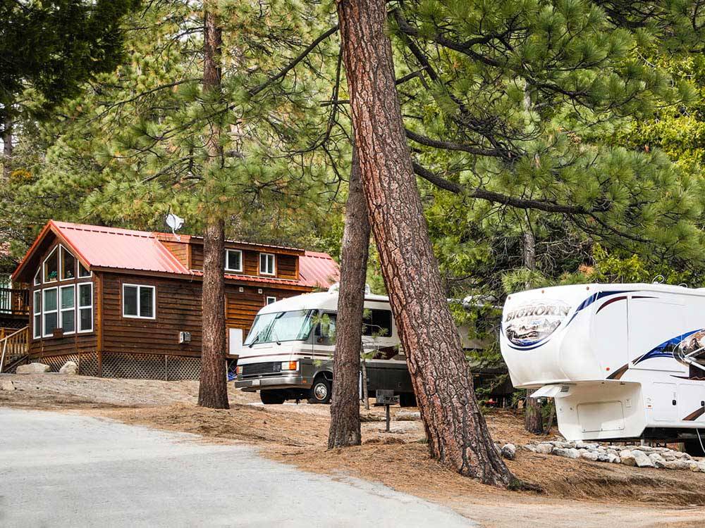 RV, trailer and cabin at THOUSAND TRAILS IDYLLWILD