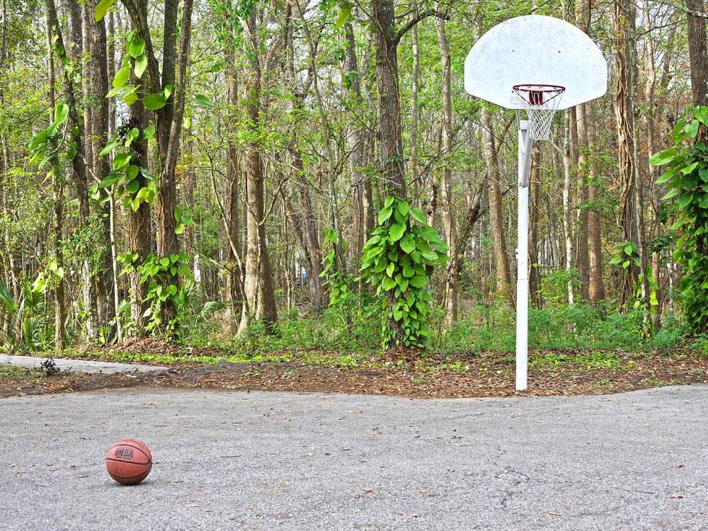 Basketball court at THOUSAND TRAILS THREE FLAGS