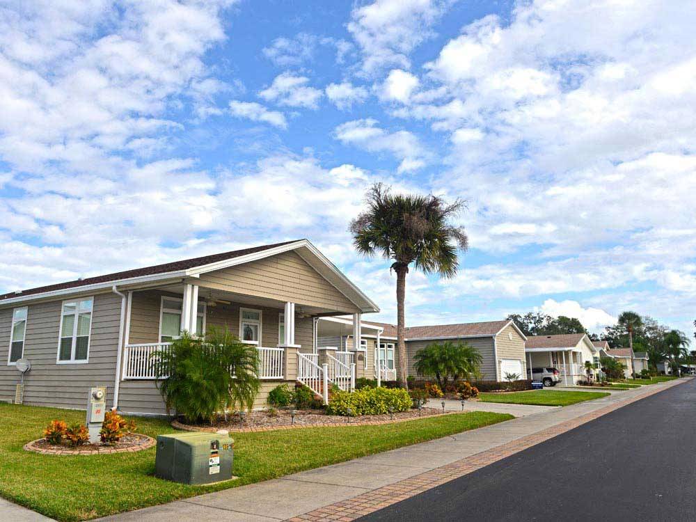 Mobile home lodging at ENCORE SILVER DOLLAR