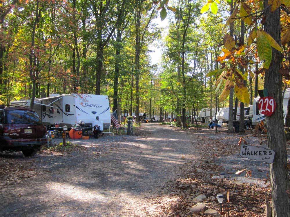 Trailers camping at campsite at APPALACHIAN CAMPING RESORT