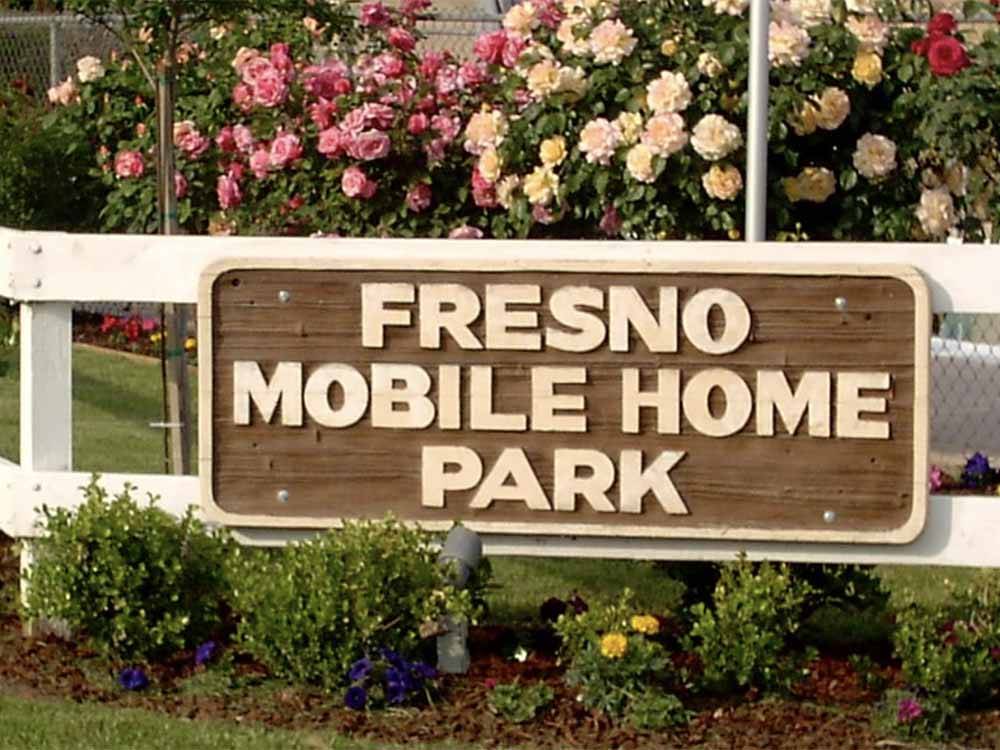 The front entrance sign at FRESNO MOBILE HOME & RV PARK
