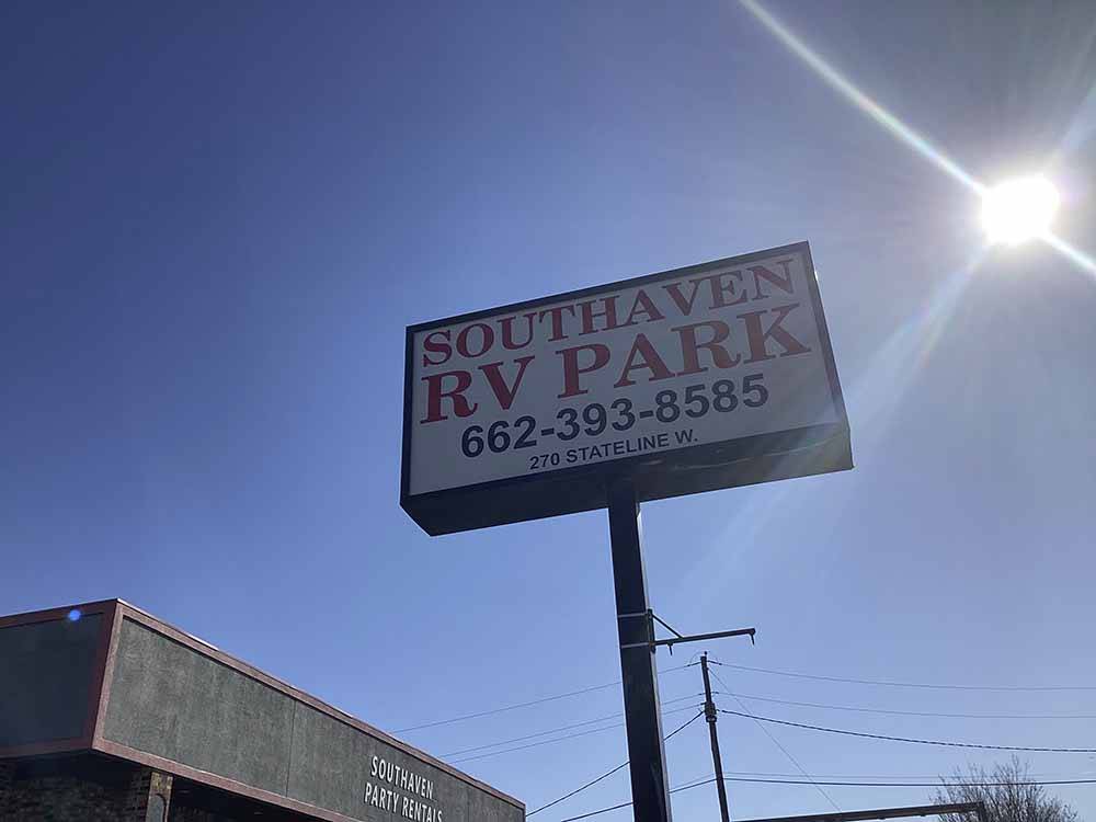 The front entrance sign at SOUTHAVEN RV PARK