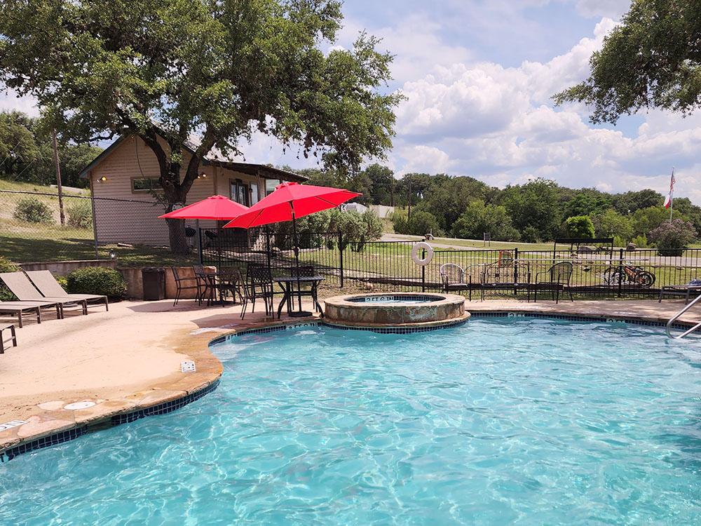 Pool and hot tub at LAKE MEDINA RV RESORT