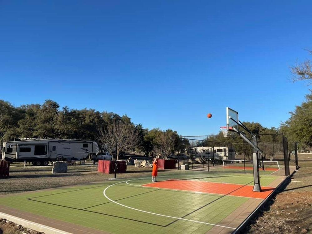 Basketball court at LAKE MEDINA RV RESORT