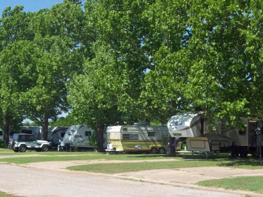 Escape to Oklahoma's Hidden Gem: Duncan Mobile Village!