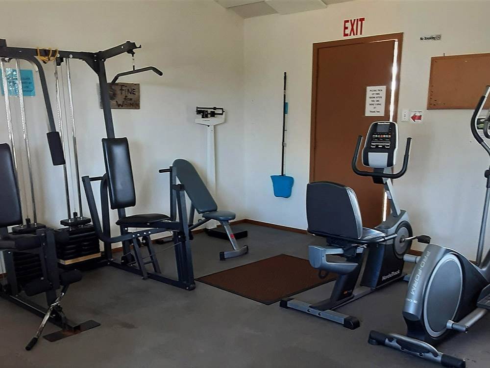 The exercise equipment at ROCKPORT RV RESORT BY RJOURNEY