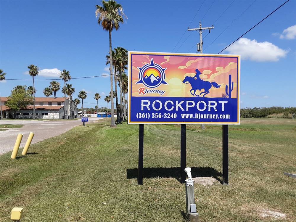 The front entrance sign at ROCKPORT RV RESORT BY RJOURNEY