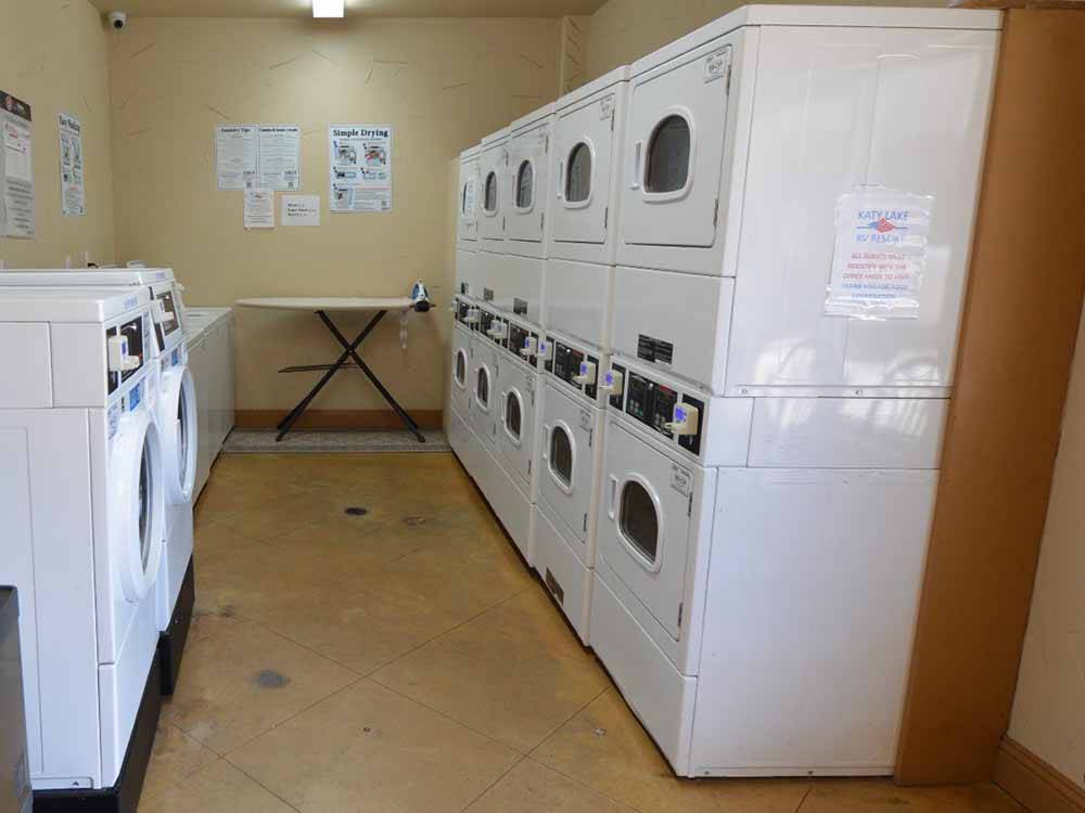 The clean laundry room at KATY LAKE RV RESORT