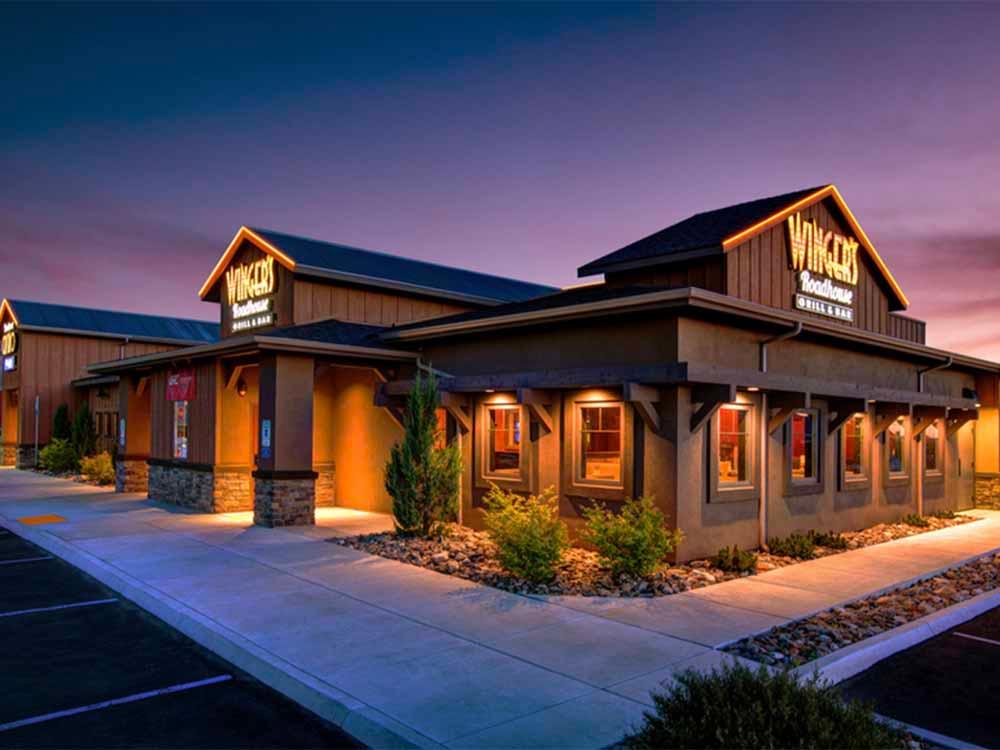 Winger's Roadhouse Bar & Grill restaurant at NEW FRONTIER RV PARK