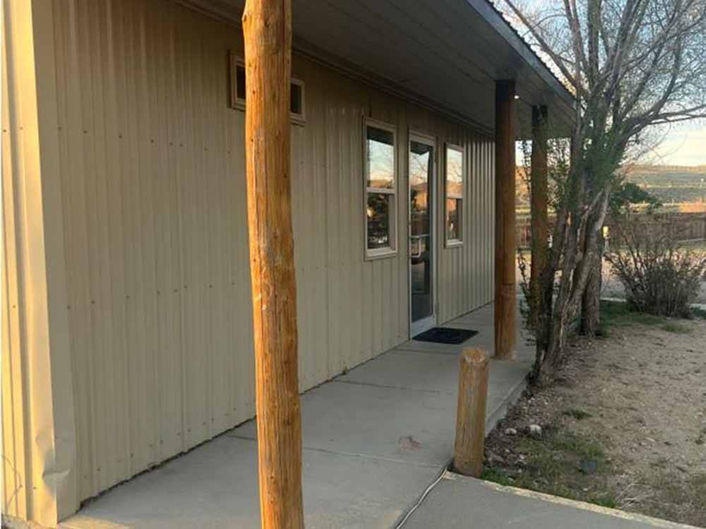 The covered front door of the office at GREEN RIVER RV PARK