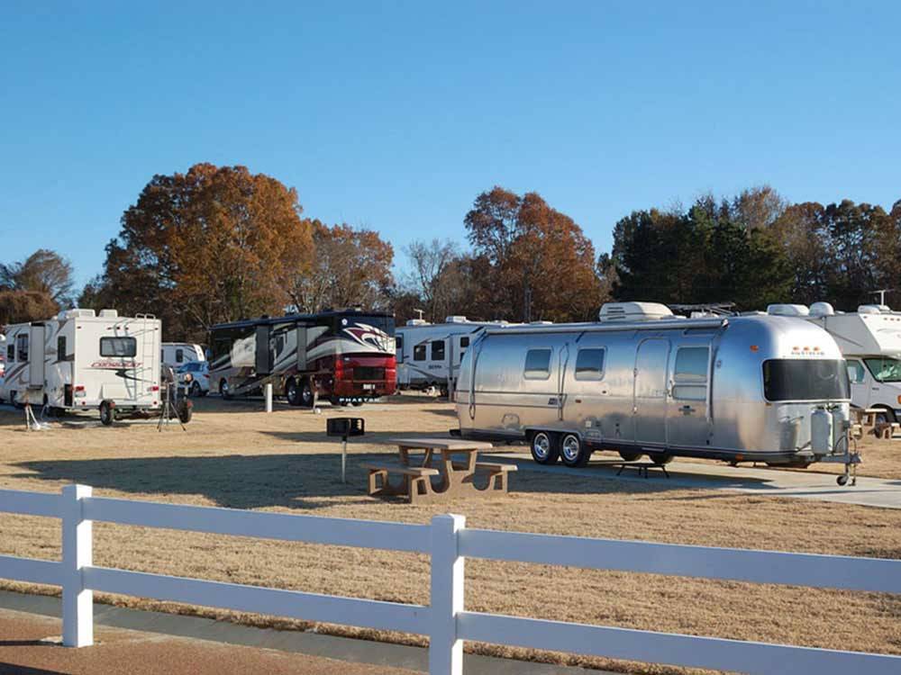Trailers and RVs camping at BATESVILLE CIVIC CENTER RV PARK